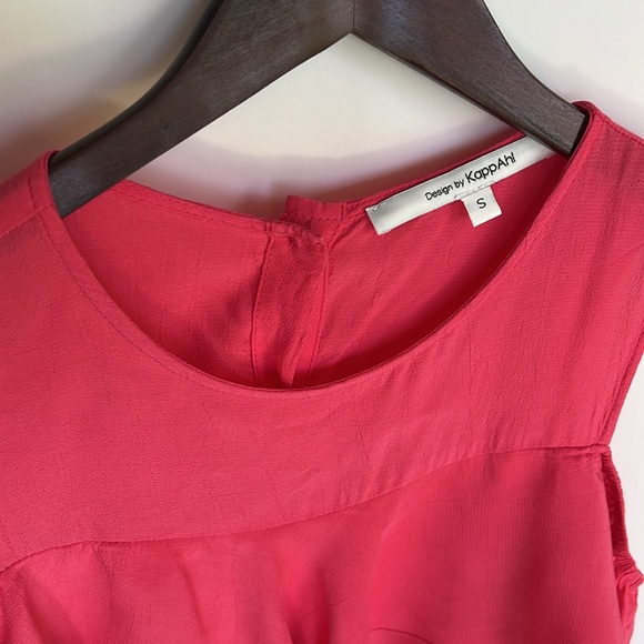 Lightweight Coral Pink Ruffled Top with Bare shoulders Size Small - Picture 4 of 11